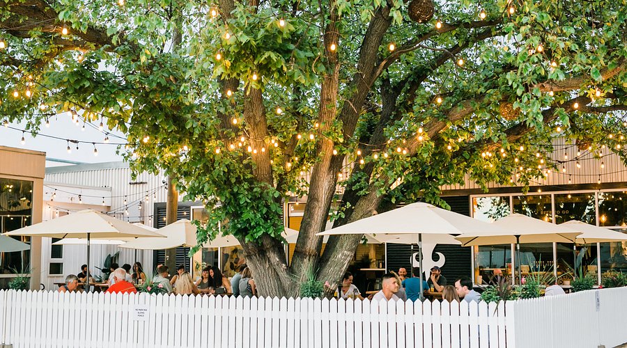 Kilter patio